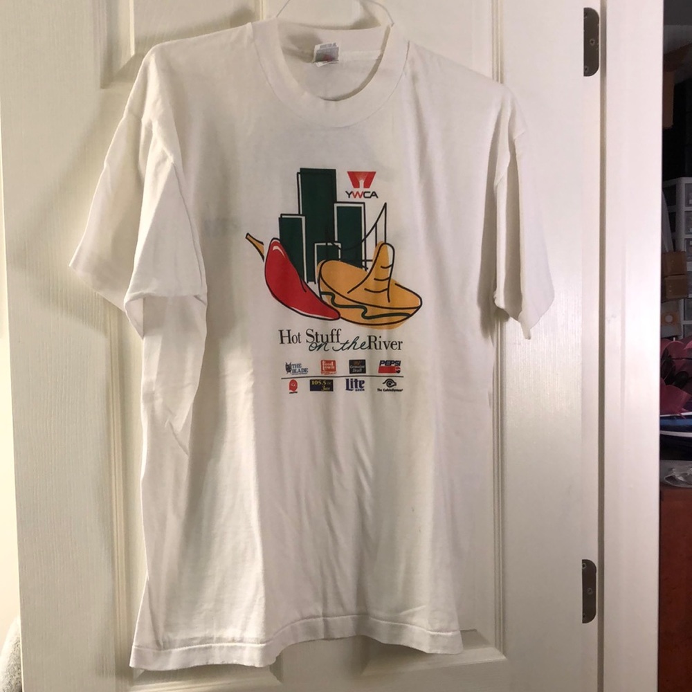 VTG 90’s festival shirt. Size XL.